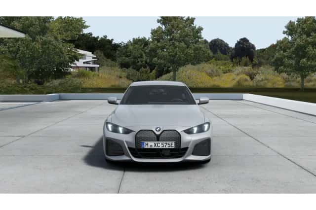 BMW i4 (2026) thumbnail 3