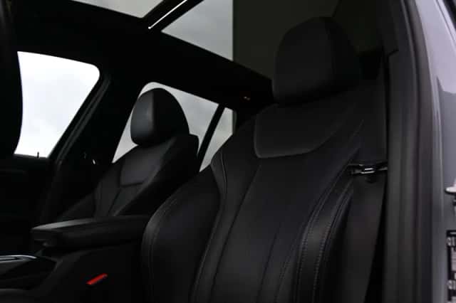 BMW X3 (2022) thumbnail 4