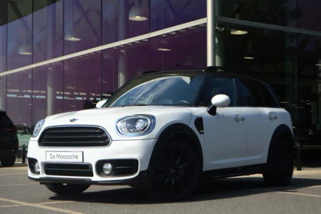 MINI Countryman (2019) thumbnail 1