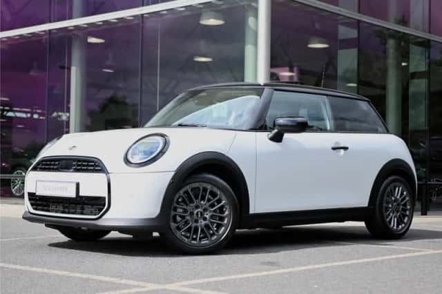 MINI Cooper (2026) thumbnail 1