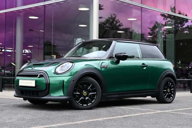 MINI Mini Electric (2022) thumbnail 1