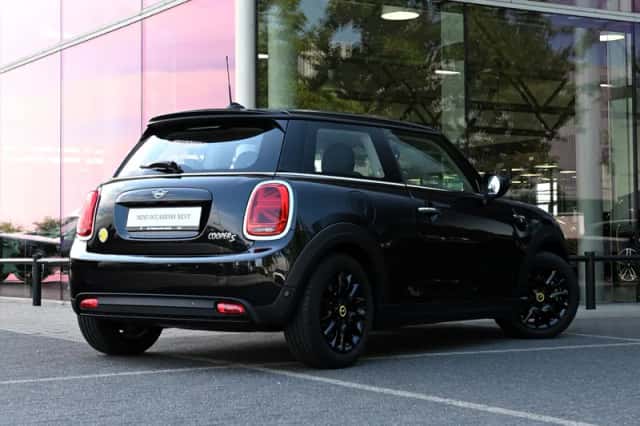 MINI Mini Electric (2022) thumbnail 3