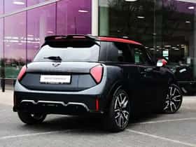 MINI Hatchback (2025) thumbnail 2