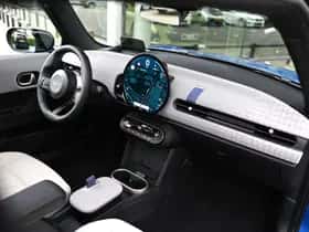 MINI Hatchback (2025) thumbnail 4