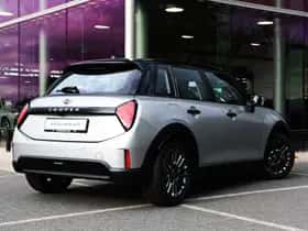 MINI Hatchback (2025) thumbnail 2