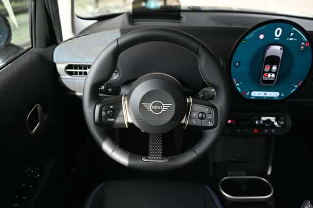 MINI Hatchback (2025) thumbnail 6