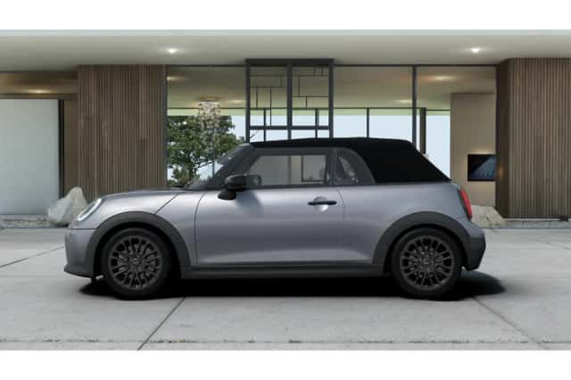 MINI Cabrio (2026) thumbnail 2
