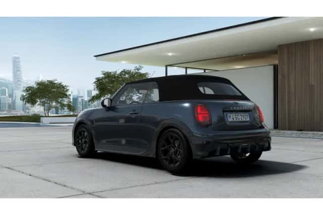 MINI Cabrio (2026) thumbnail 2