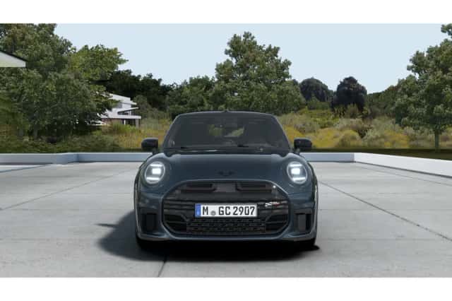 MINI Cabrio (2026) thumbnail 3