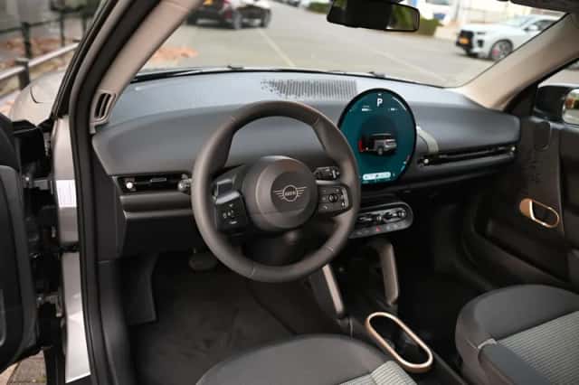 MINI Hatchback (2026) thumbnail 6