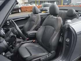 MINI Cabrio (2020) thumbnail 4