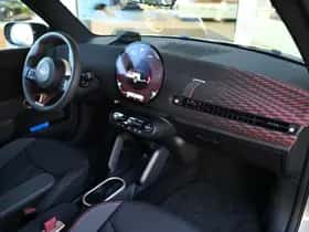 MINI Hatchback (2026) thumbnail 3