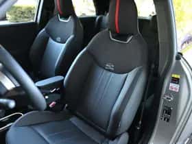 MINI Hatchback (2026) thumbnail 4