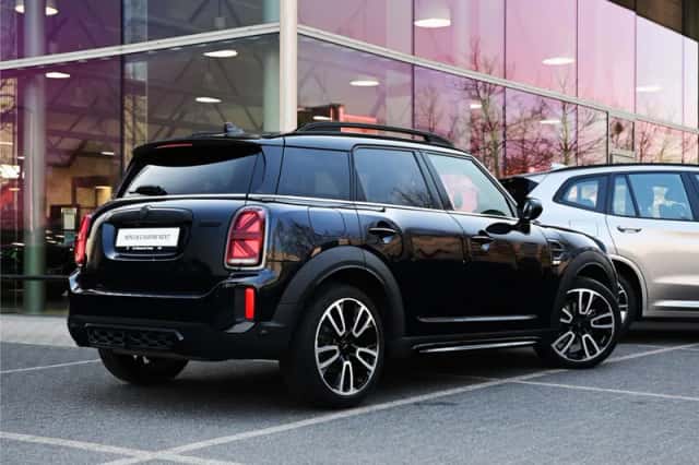 MINI Countryman (2023) thumbnail 2