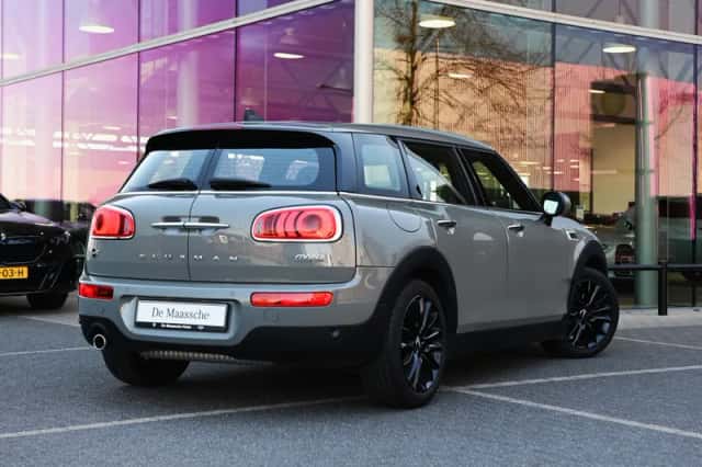 MINI Clubman (2019) thumbnail 2