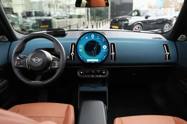 MINI Countryman (2025) thumbnail 3