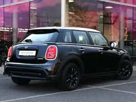 MINI Hatchback (2023) thumbnail 2