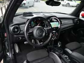 MINI Hatchback (2022) thumbnail 9