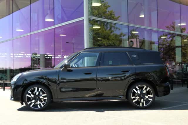 MINI Countryman (2026) thumbnail 2