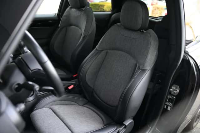 MINI Hatchback (2022) thumbnail 3