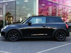 MINI Hatchback (2022) thumbnail 5