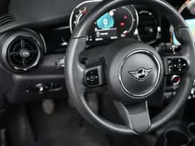 MINI Hatchback (2022) thumbnail 18