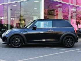 MINI Hatchback (2022) thumbnail 5