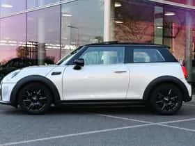 MINI Hatchback (2022) thumbnail 5