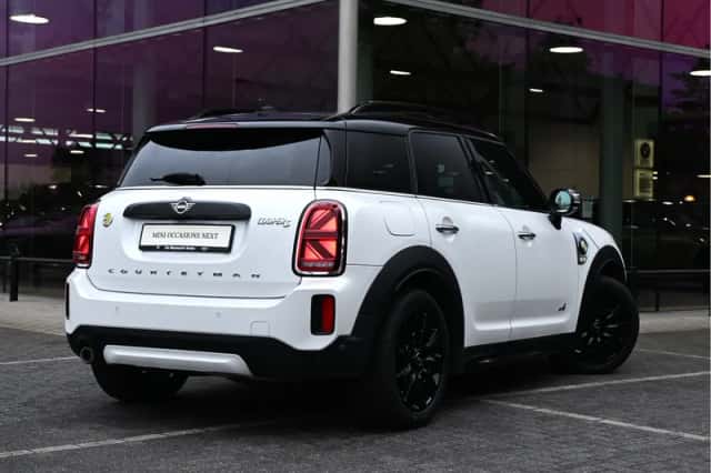 MINI Countryman (2022) thumbnail 2