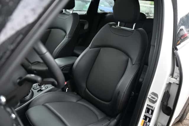 MINI Countryman (2022) thumbnail 3