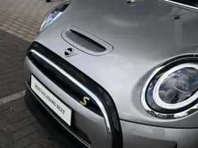 MINI Hatchback (2023) thumbnail 15