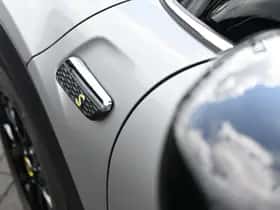 MINI Hatchback (2023) thumbnail 23
