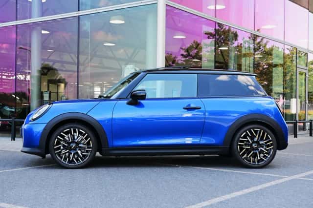 MINI Hatchback (2026) thumbnail 5