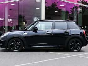 MINI Hatchback (2021) thumbnail 5