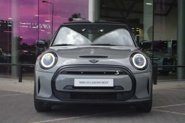 MINI Electric (2022) thumbnail 5