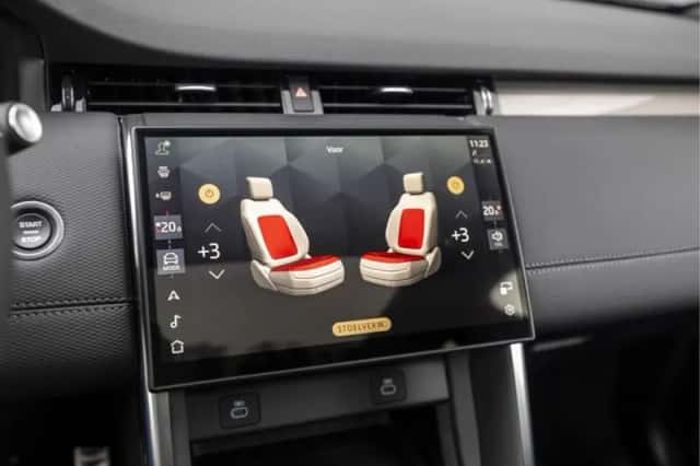 Land Rover Discovery Sport (2025) thumbnail 23