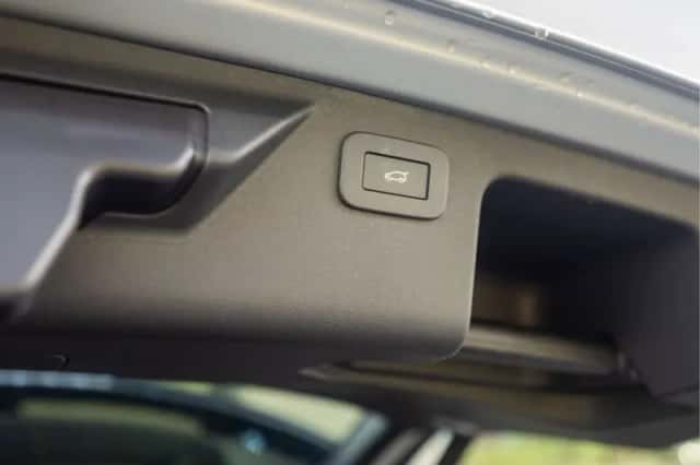 Land Rover Discovery Sport (2025) thumbnail 35