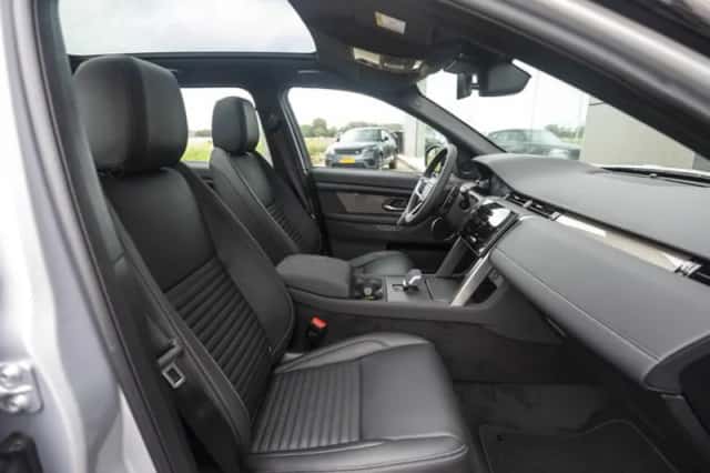 Land Rover Discovery Sport (2025) thumbnail 48