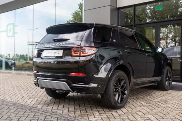 Land Rover Discovery Sport (2025) thumbnail 3