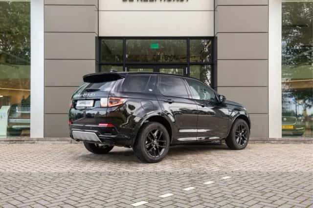 Land Rover Discovery Sport (2025) thumbnail 25