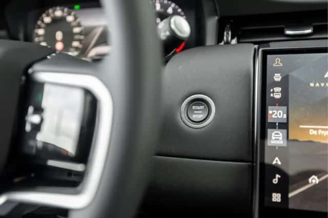 Land Rover Discovery Sport (2025) thumbnail 31
