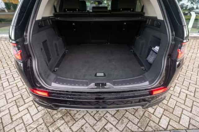 Land Rover Discovery Sport (2025) thumbnail 32