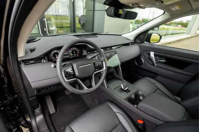 Land Rover Discovery Sport (2025) thumbnail 33
