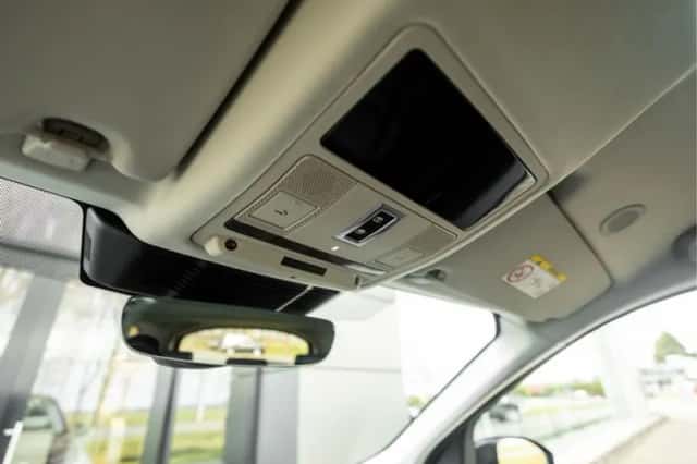 Land Rover Discovery Sport (2025) thumbnail 40