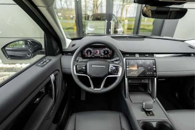 Land Rover Discovery Sport (2025) thumbnail 43