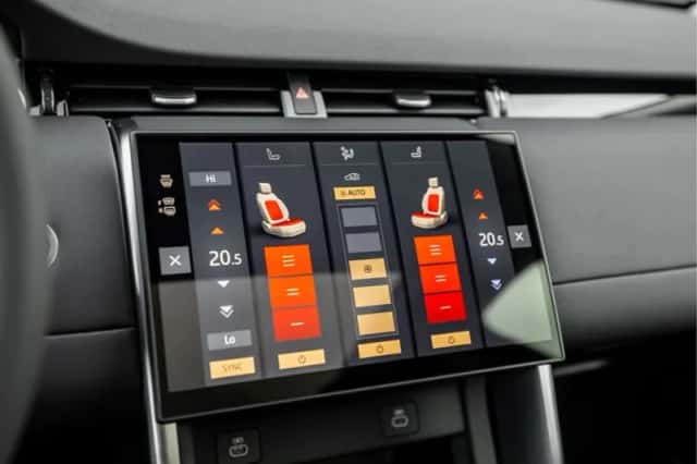 Land Rover Discovery Sport (2025) thumbnail 9