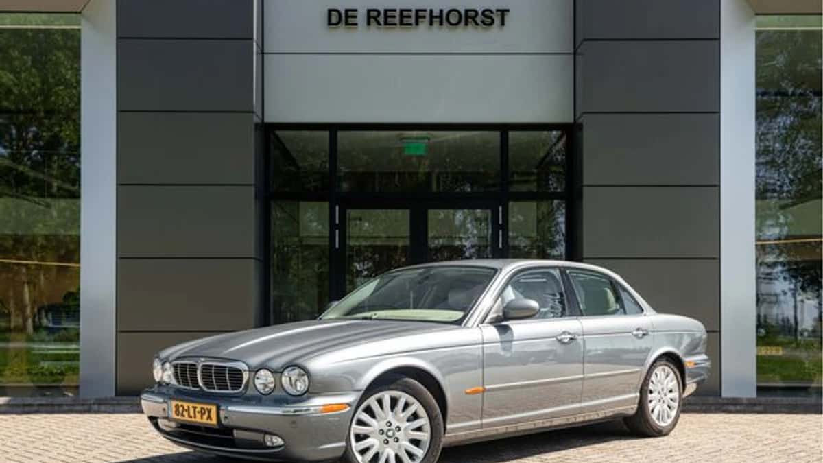 Jaguar XJ (2003) — foto 1
