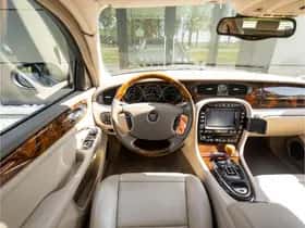 Jaguar XJ (2003) thumbnail 2