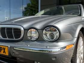 Jaguar XJ (2003) thumbnail 11