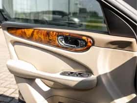 Jaguar XJ (2003) thumbnail 12